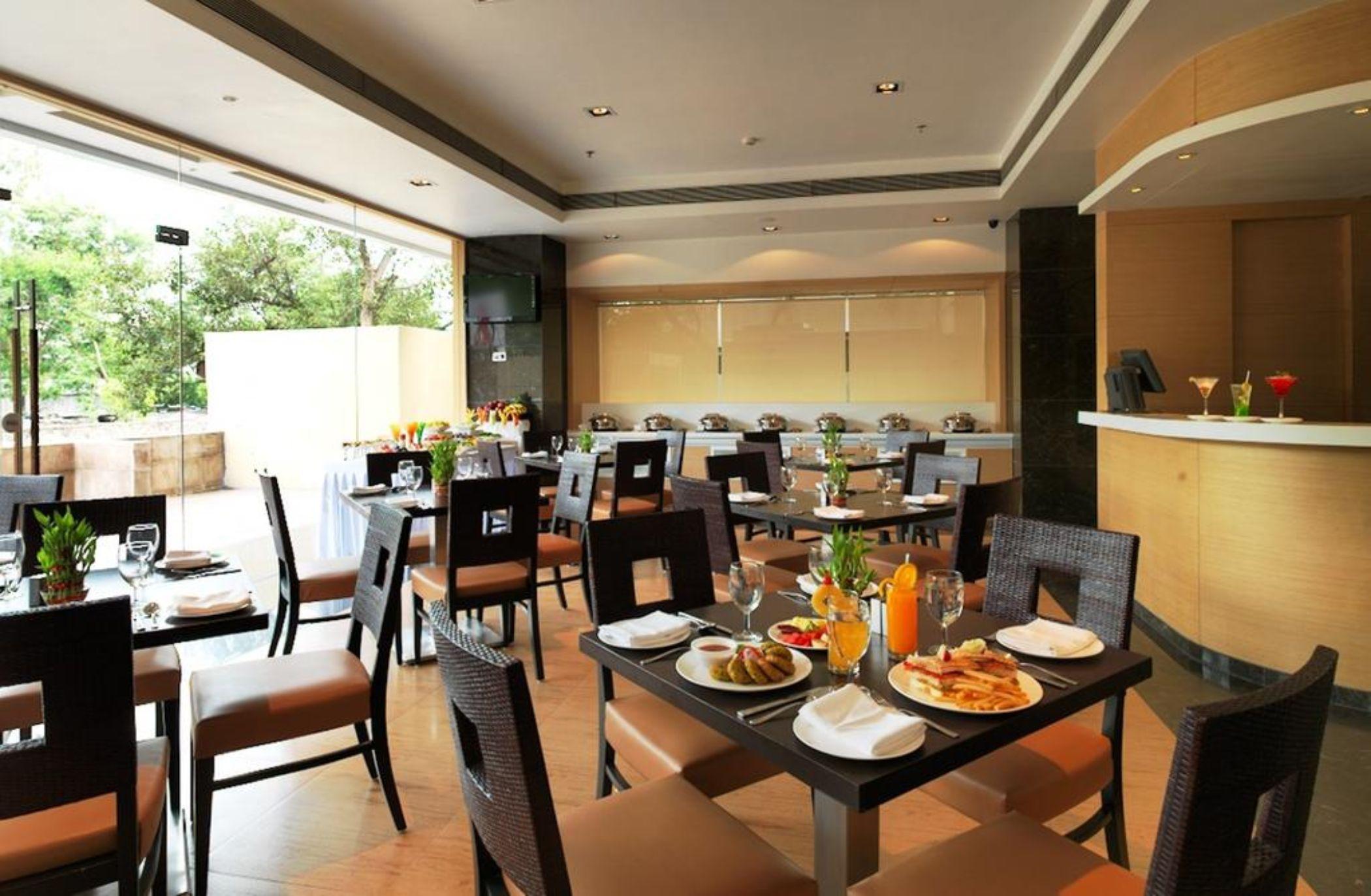 Spree Shivai Hotel Pune Pimpri-Chinchwad Exterior foto